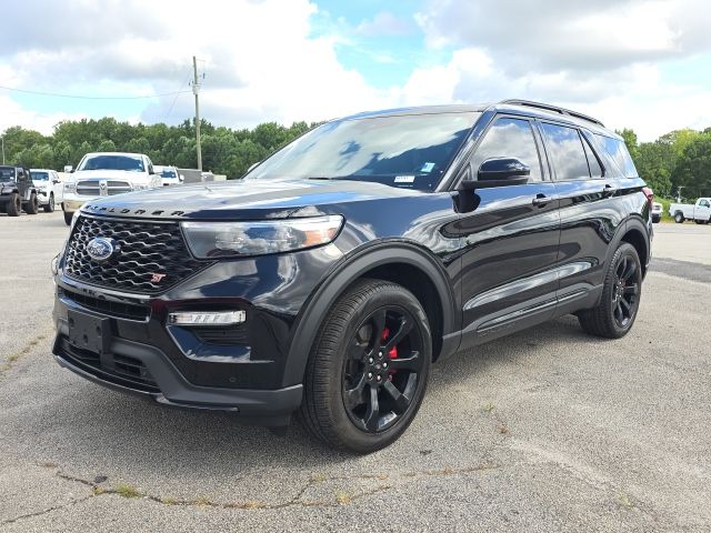 2024 Ford Explorer ST's photo