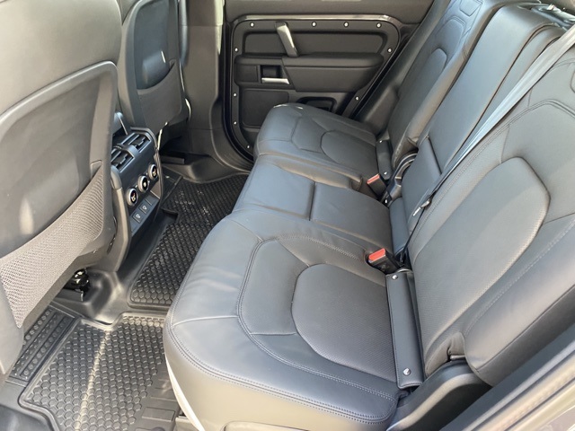 2025 Land Rover Defender 110 X-Dynamic SE photo 20