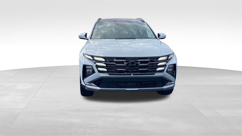 2025 Hyundai Tucson Hybrid Limited photo 2