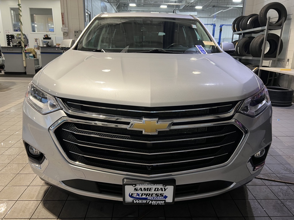 2020 Chevrolet Traverse Premier photo 2