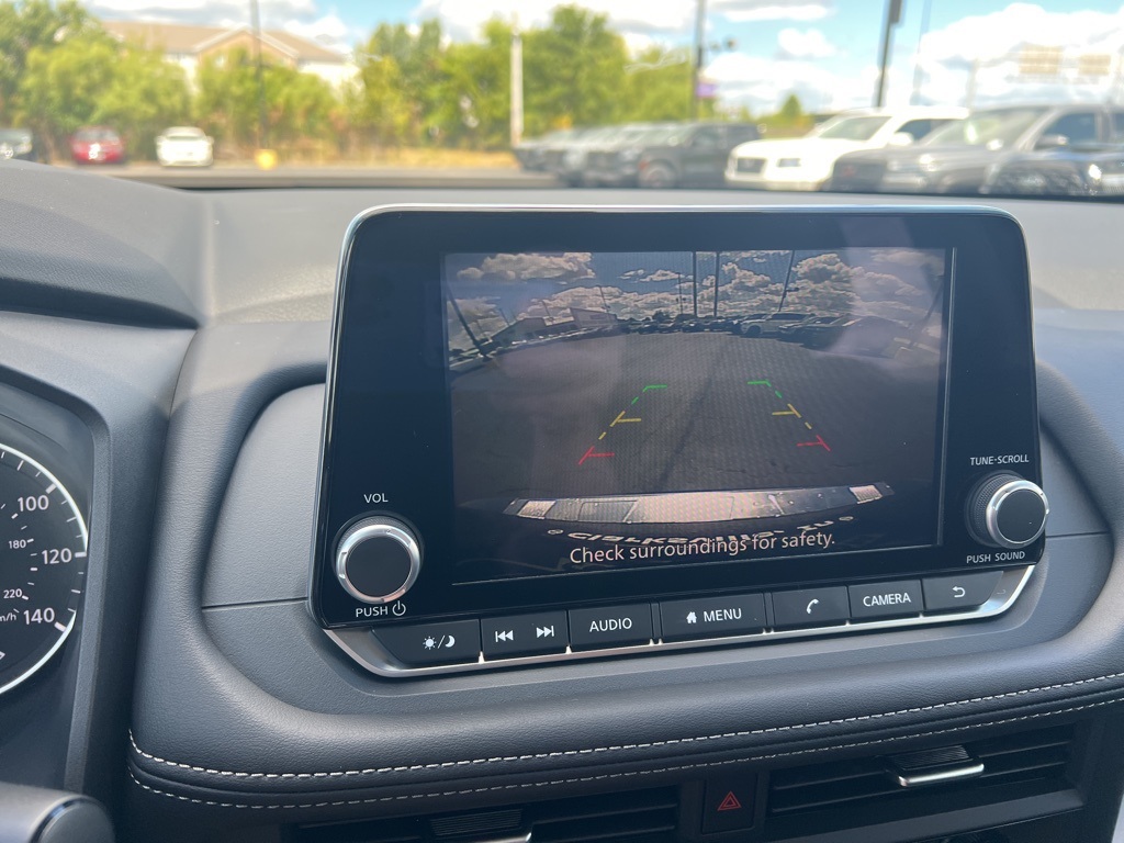 2026 Nissan Rogue SV photo 17