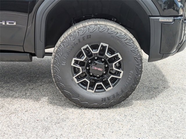 2025 Gmc Sierra 2500 AT4X photo 11