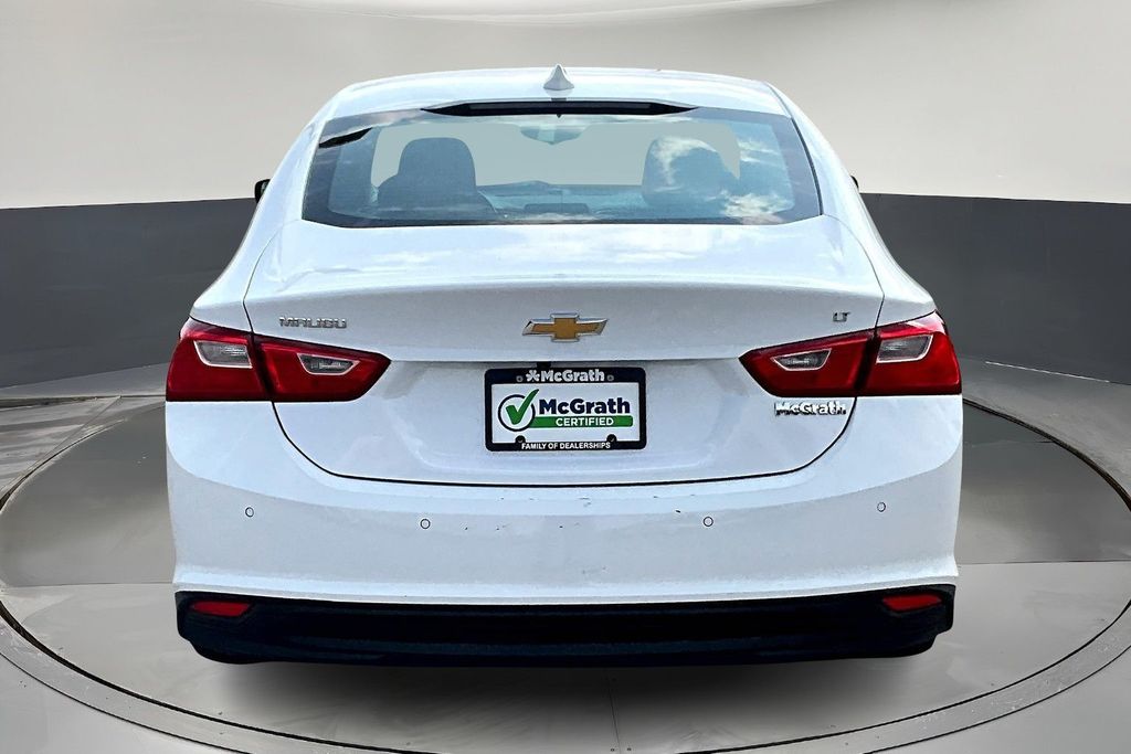 2024 Chevrolet Malibu 1LT photo 3