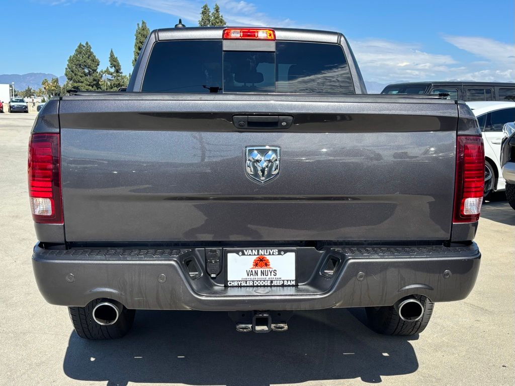 2017 Ram 1500 Sport photo 4