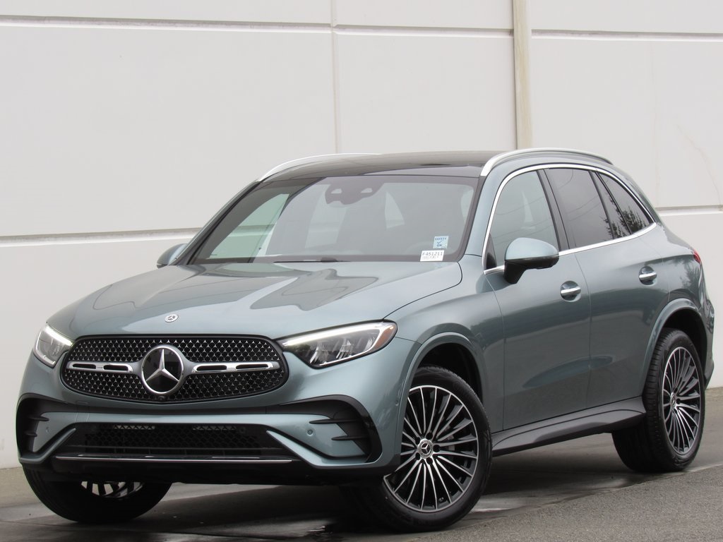 2026 Mercedes-Benz GLC Base's photo