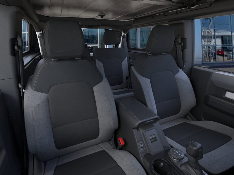 2025 Ford Bronco Base photo 10