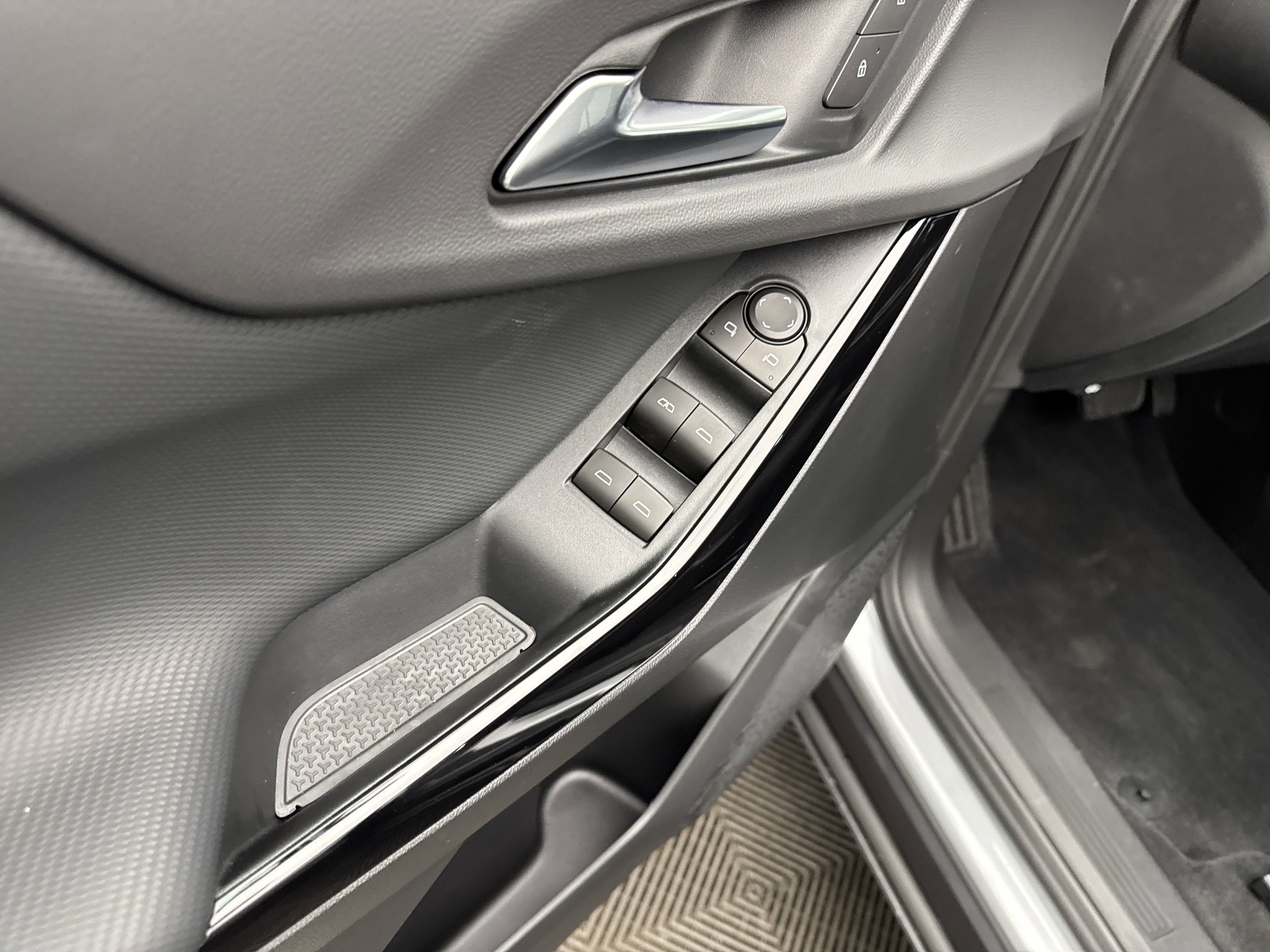 2026 Chevrolet Equinox LT photo 20