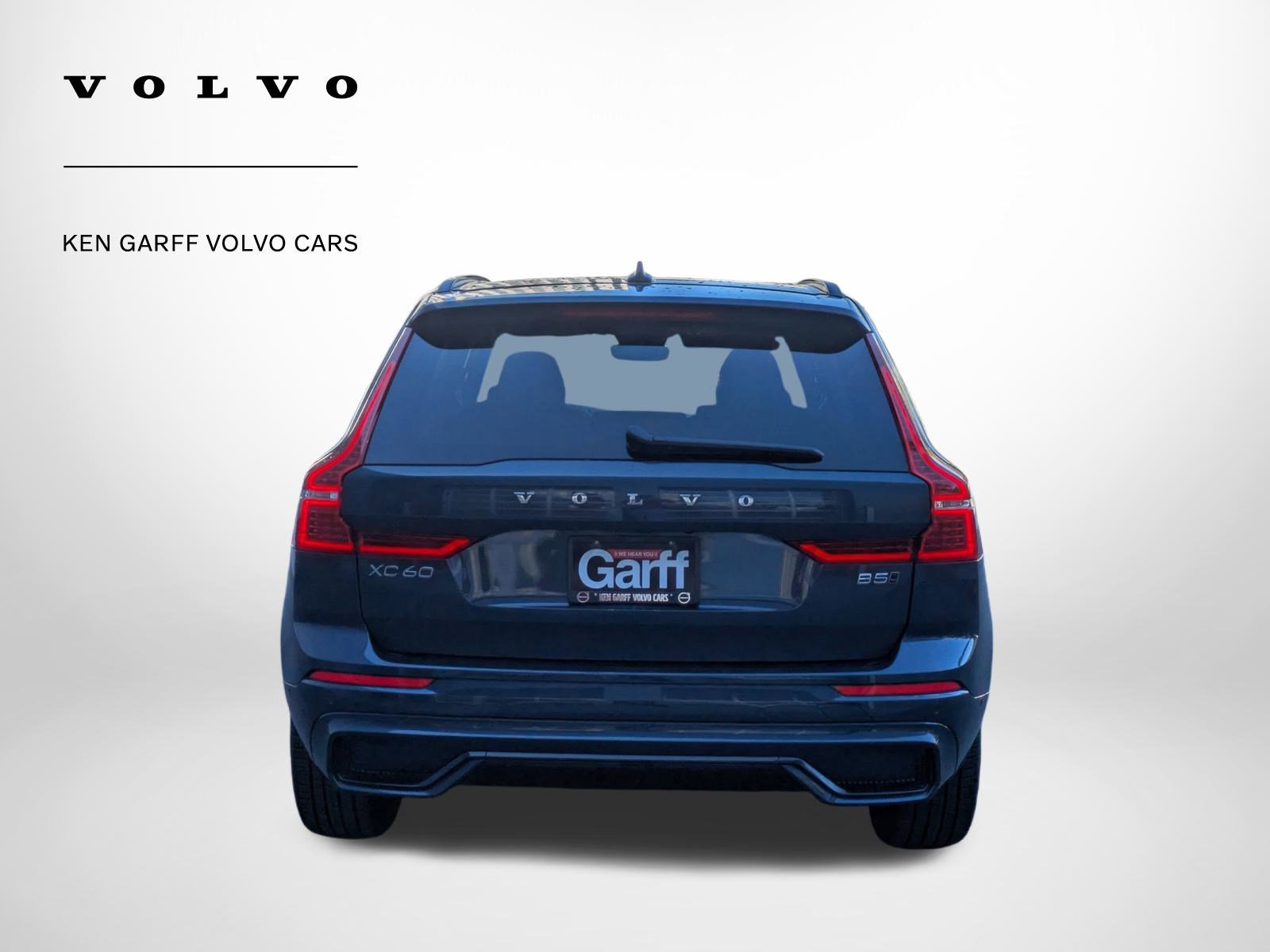 2025 Volvo XC60 Plus photo 4