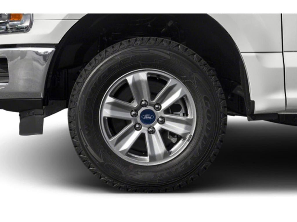 2019 Ford F-150 XLT photo 4