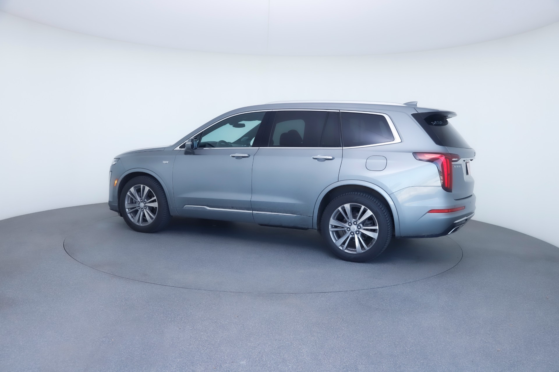 2024 Cadillac XT6 Premium Luxury photo 3