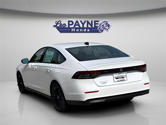 2025 Honda Accord SE photo 4