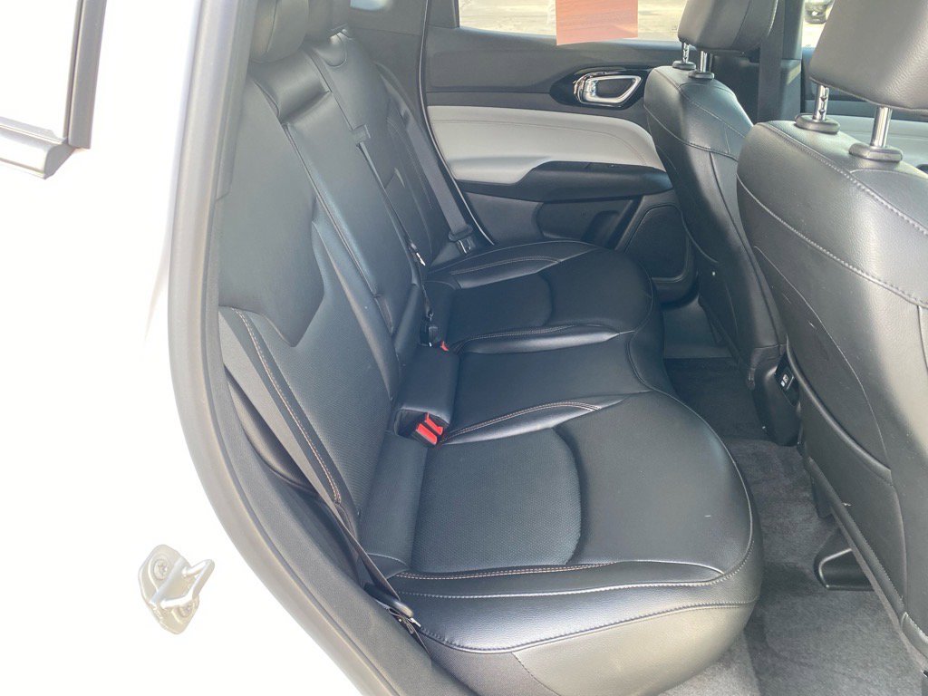 2023 Jeep Compass Limited photo 19