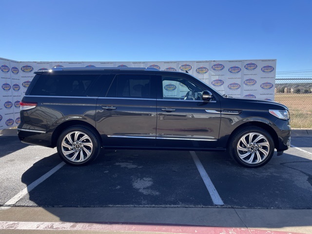 2024 Lincoln Navigator Reserve L's photo