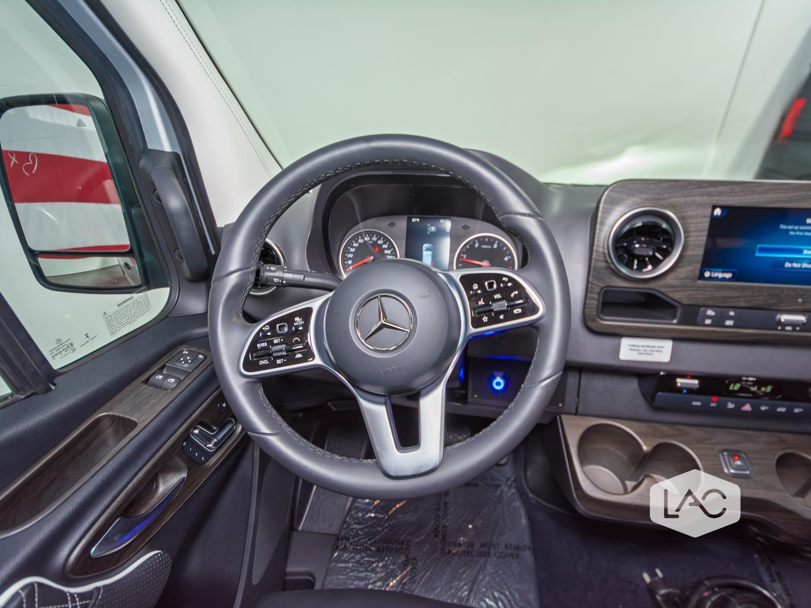 2023 Mercedes Benz Sprinter 3500 photo 15