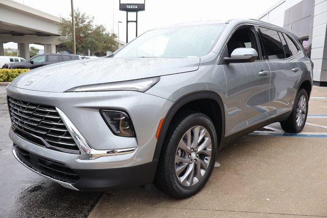 2025 Buick Enclave Preferred photo 3