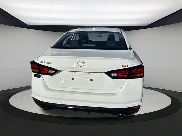 2023 Nissan Altima 2.5 SR photo 4