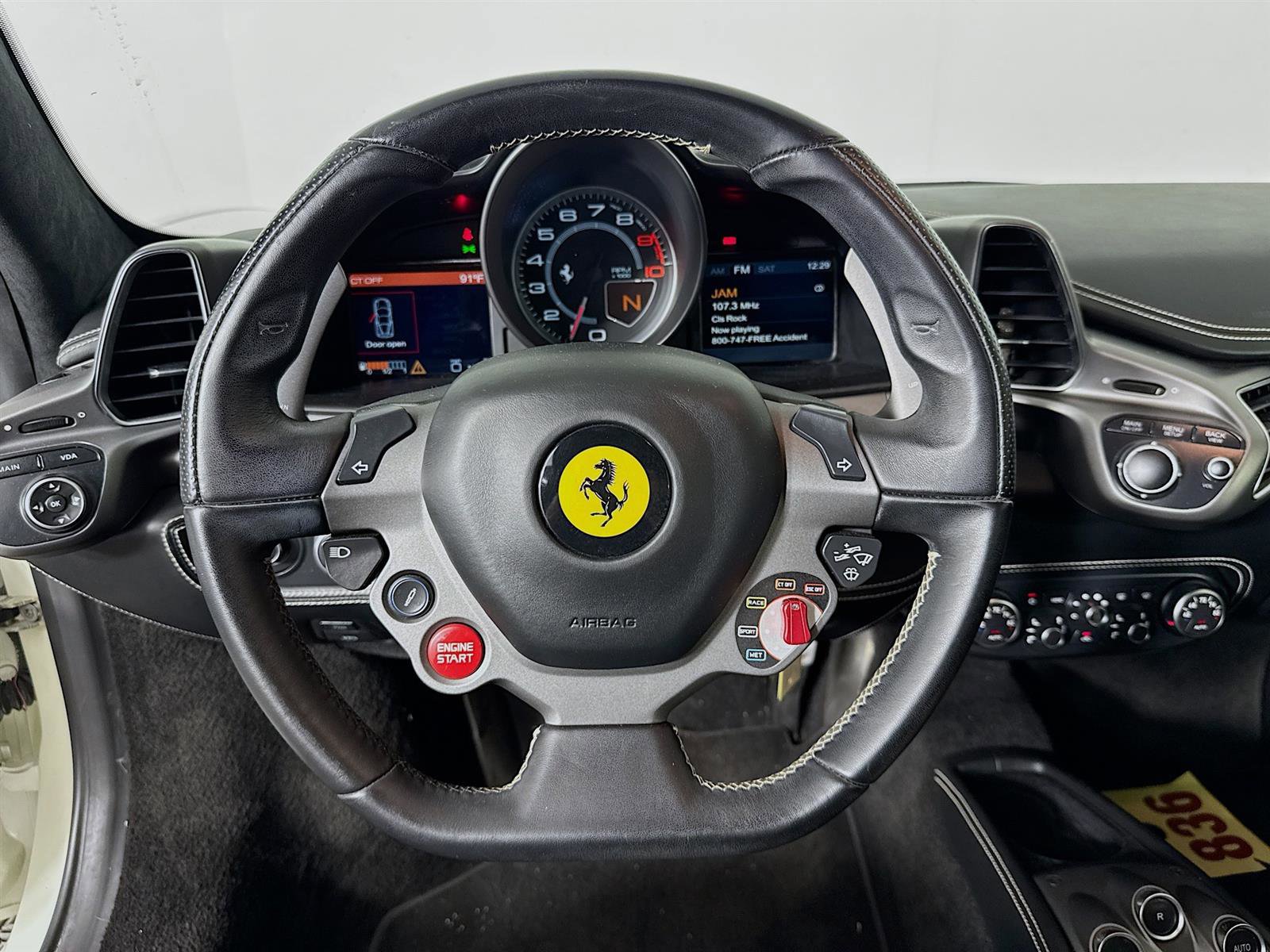 2014 Ferrari 458 Italia Base photo 12