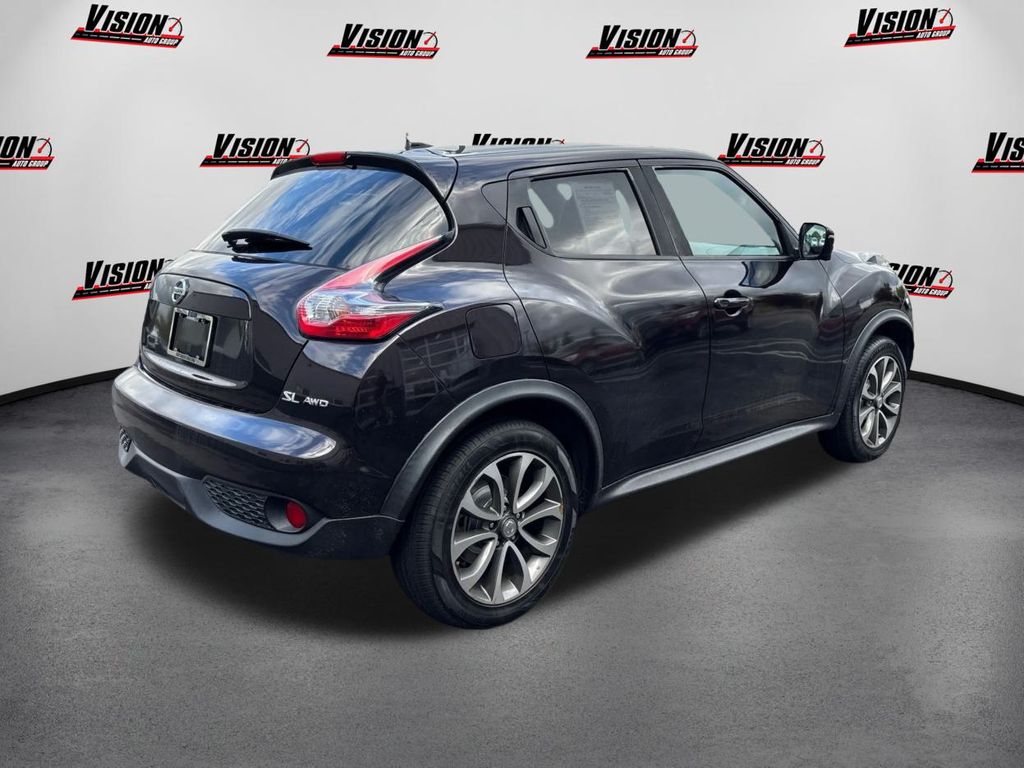 2017 Nissan Juke SL photo 5
