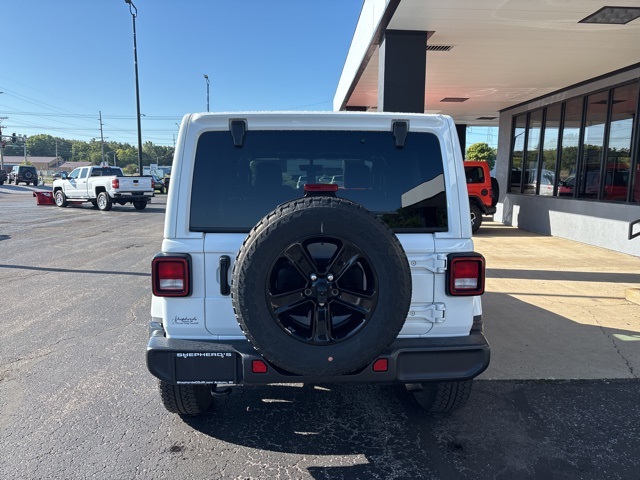 2022 Jeep Wrangler Unlimited Sahara Altitude photo 4