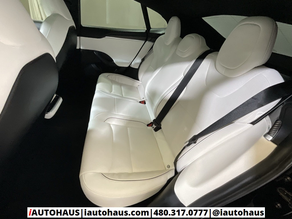 2023 Tesla Model S Plaid photo 15