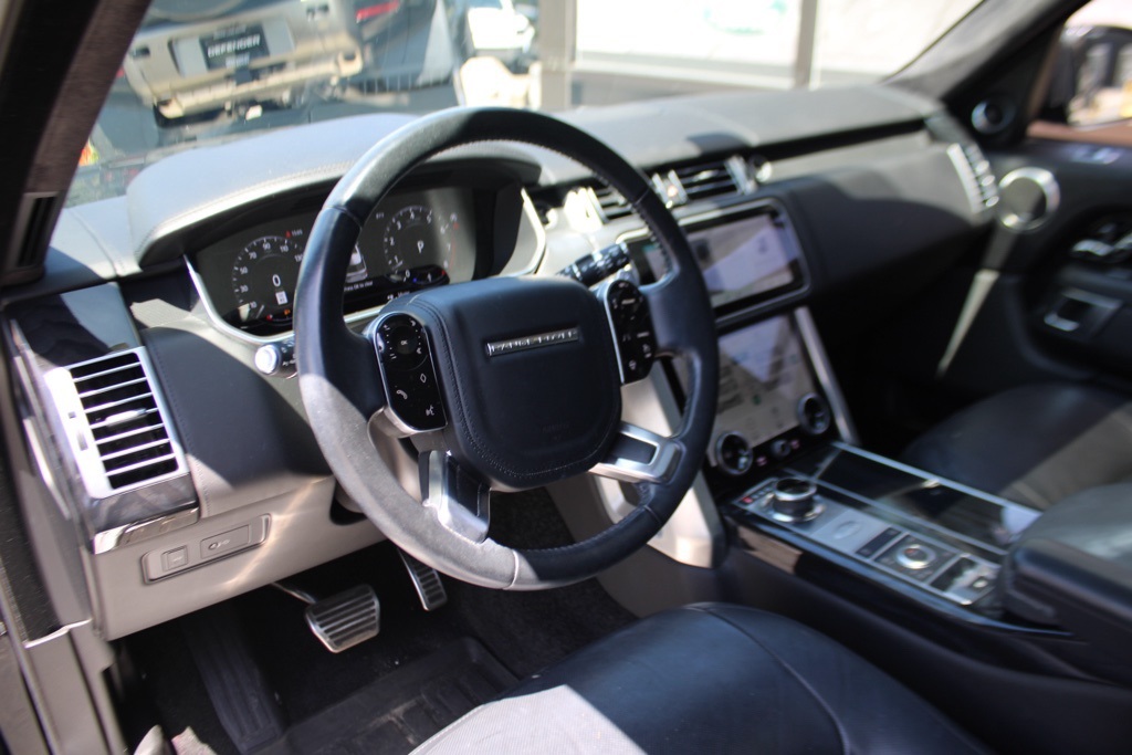2021 Land Rover Range Rover Autobiography photo 12