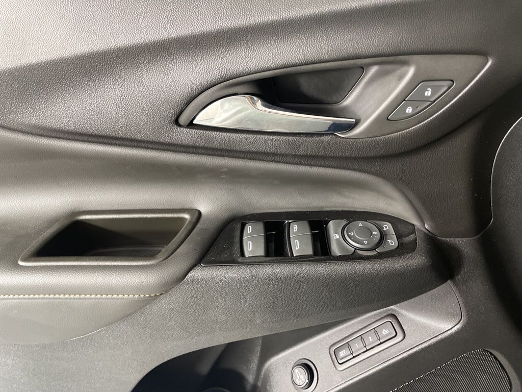 2023 Chevrolet Equinox Premier photo 20