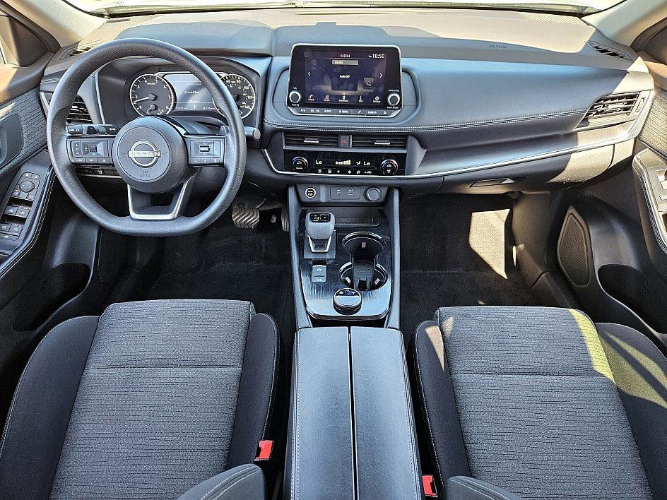 2023 Nissan Rogue SV photo 8