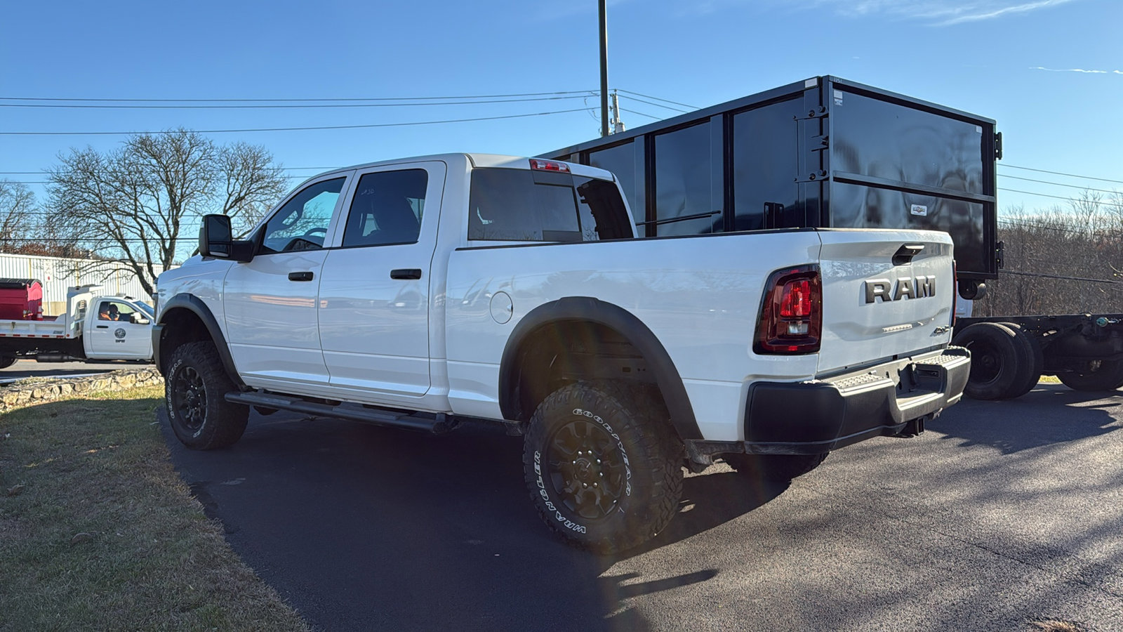 2025 Ram 2500 Tradesman photo 4
