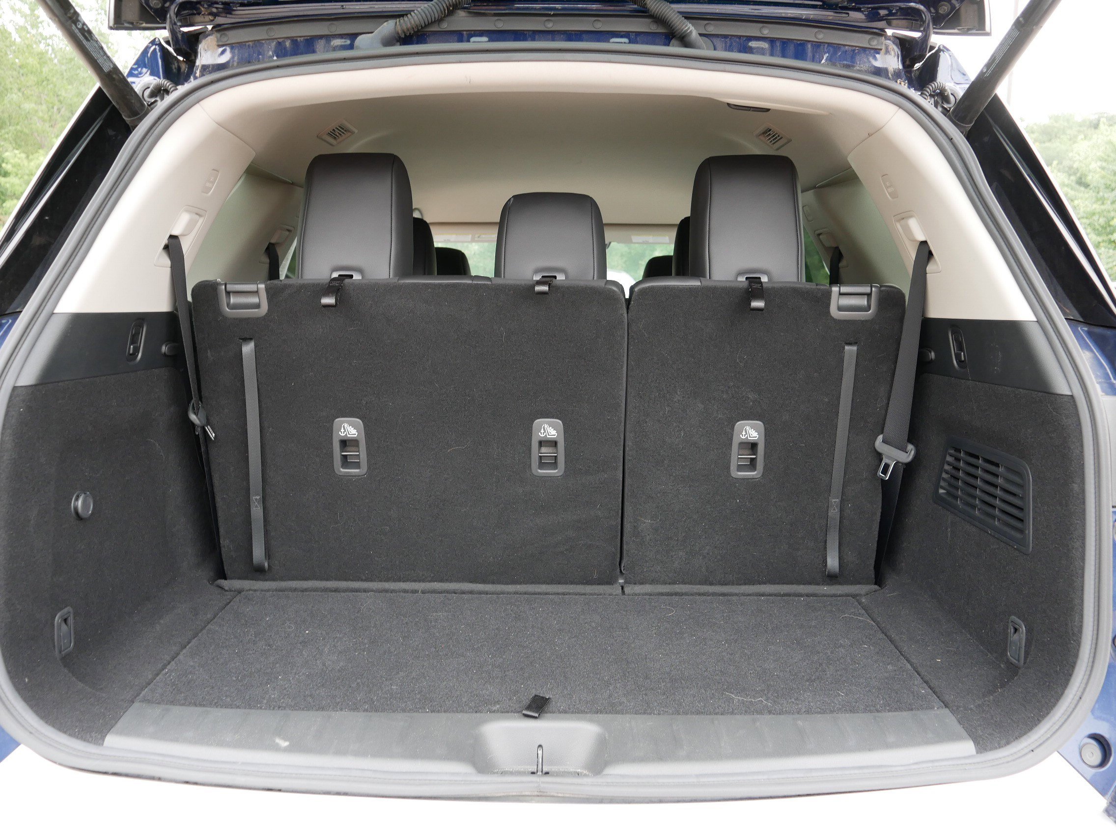 2024 Nissan Pathfinder SL photo 18