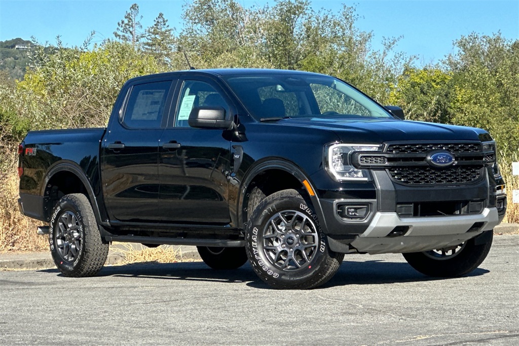 2024 Ford Ranger XLT photo 2