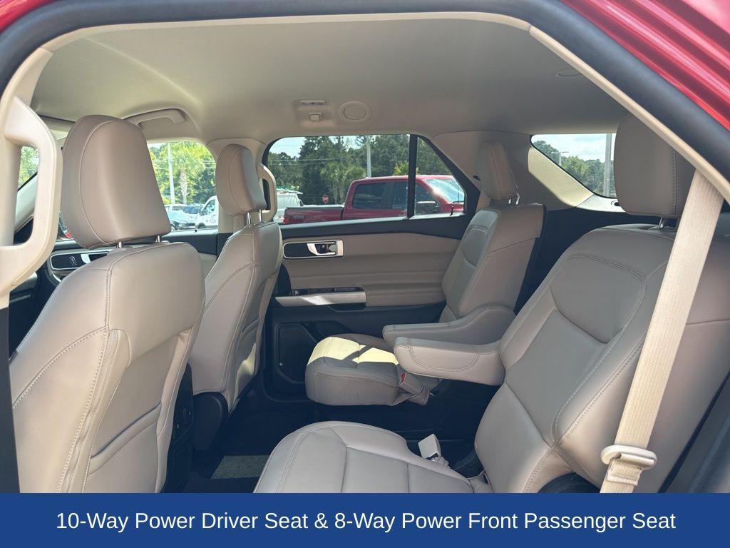 2023 Ford Explorer XLT photo 12
