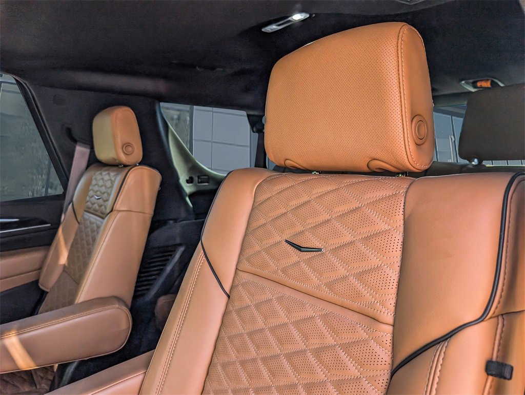 2024 Cadillac Escalade Sport photo 9