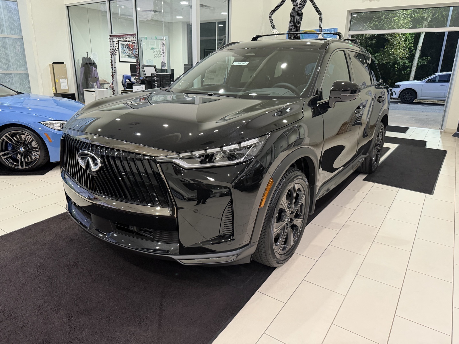 2026 Infiniti QX60 Autograph photo 3