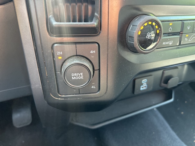 2023 Ford F-150 XLT photo 25