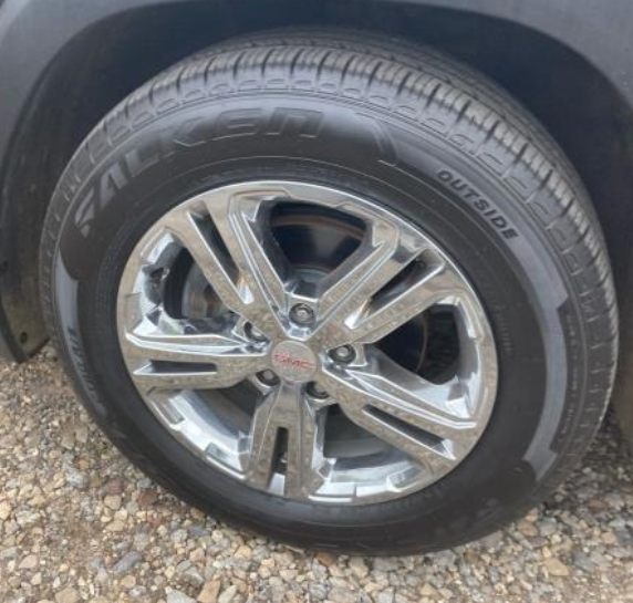 2020 Gmc Terrain SLE photo 4