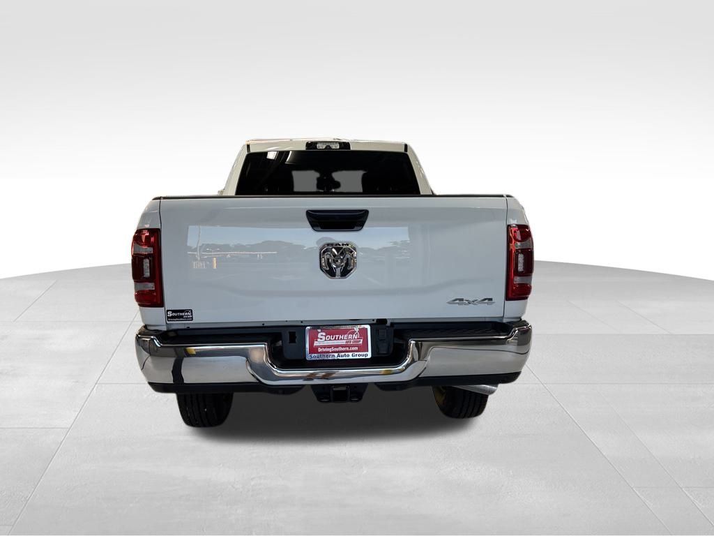 2024 Ram 3500 Tradesman photo 4
