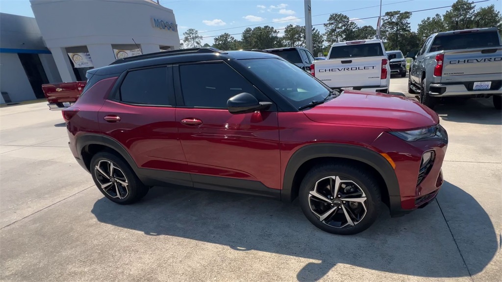 2021 Chevrolet Trailblazer RS photo 2