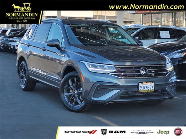 2024 Volkswagen Tiguan SE's photo