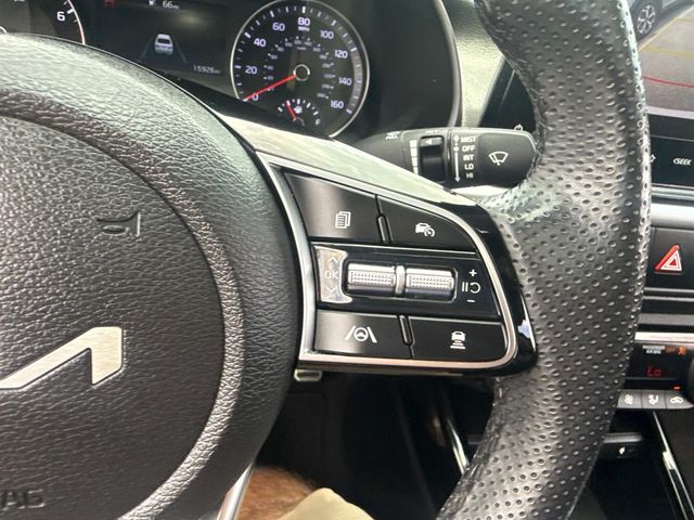 2022 Kia Forte GT-Line photo 29