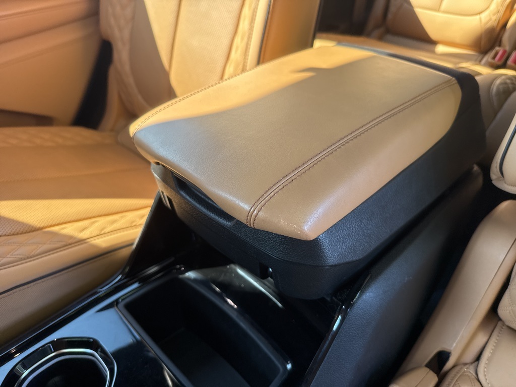 2021 Jeep Grand Cherokee L Summit Reserve photo 22