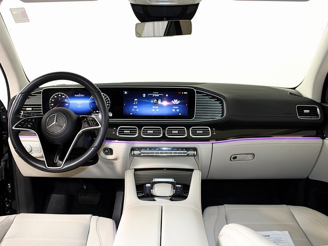 2025 Mercedes Benz GLE 450e 4MATIC photo 11