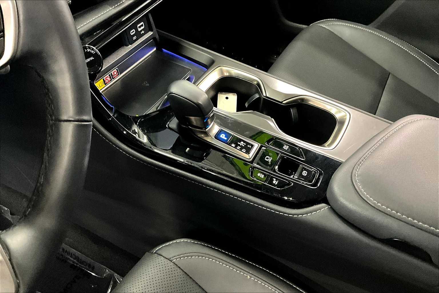 2025 Lexus NX Premium AWD photo 13