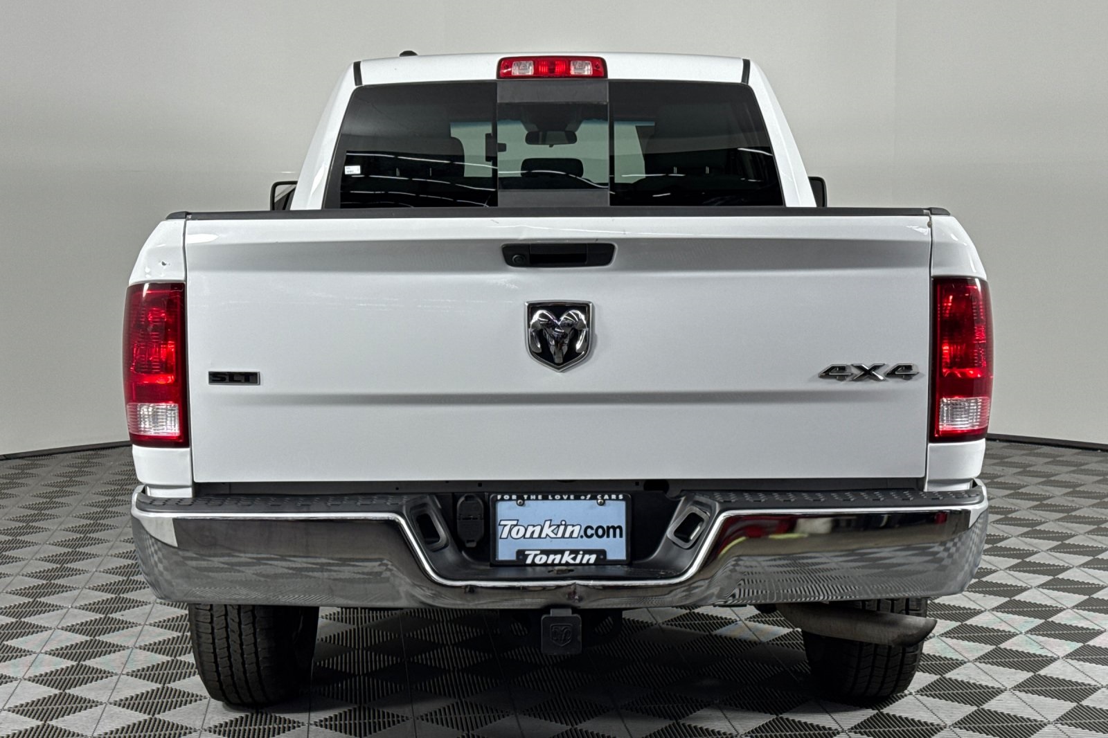 2020 Ram 1500 Classic SLT photo 5