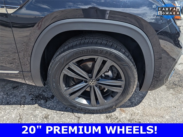 2022 Volkswagen Atlas Cross Sport SEL R-Line photo 8