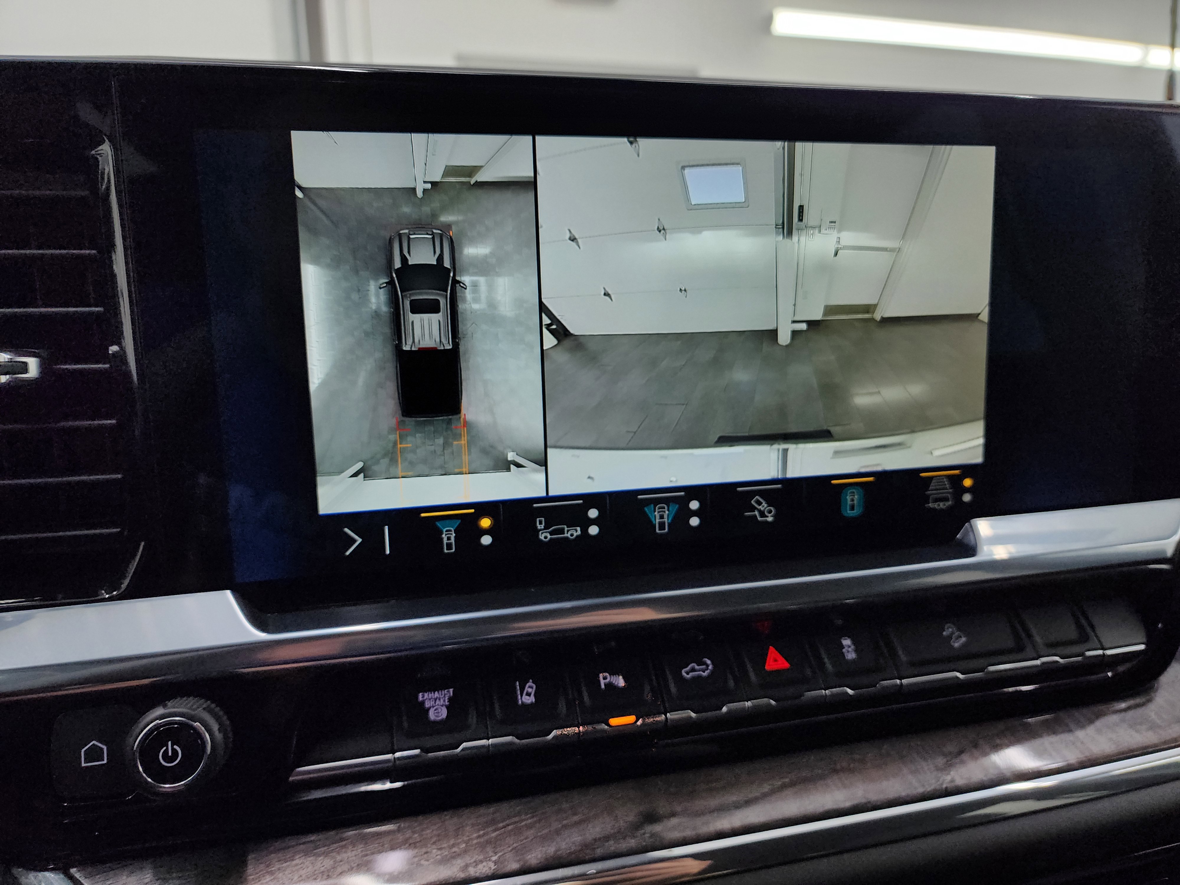 2024 Chevrolet Silverado 2500HD photo 4