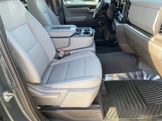 2025 Chevrolet Silverado 1500 LT photo 23