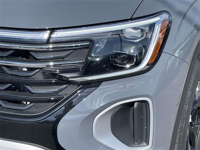 2025 Volkswagen Atlas Peak Edition SE photo 6