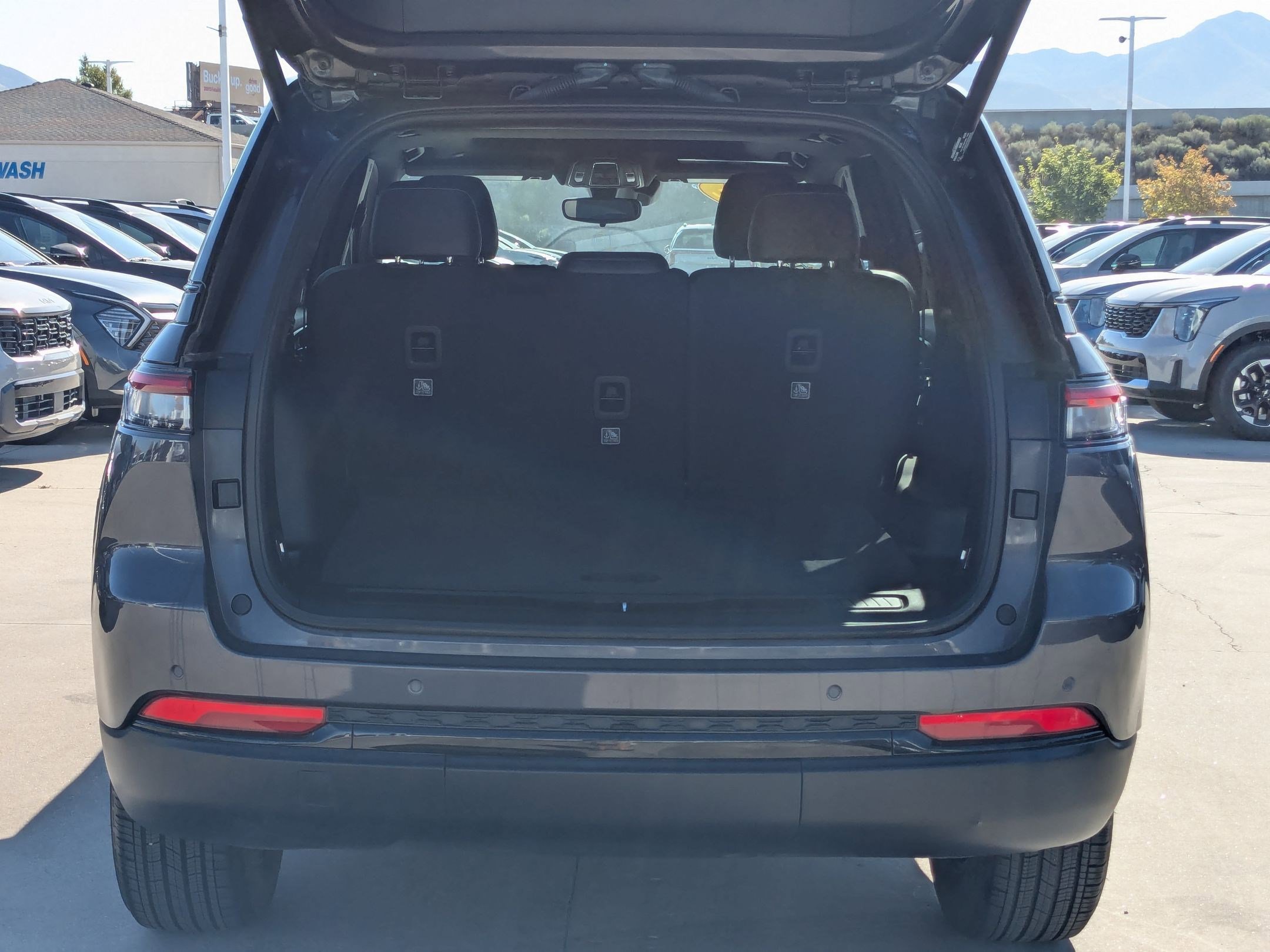 2024 Jeep Grand Cherokee Altitude X photo 22