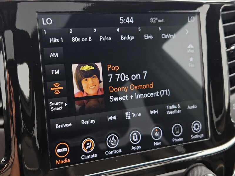 2022 Jeep Cherokee Limited photo 19