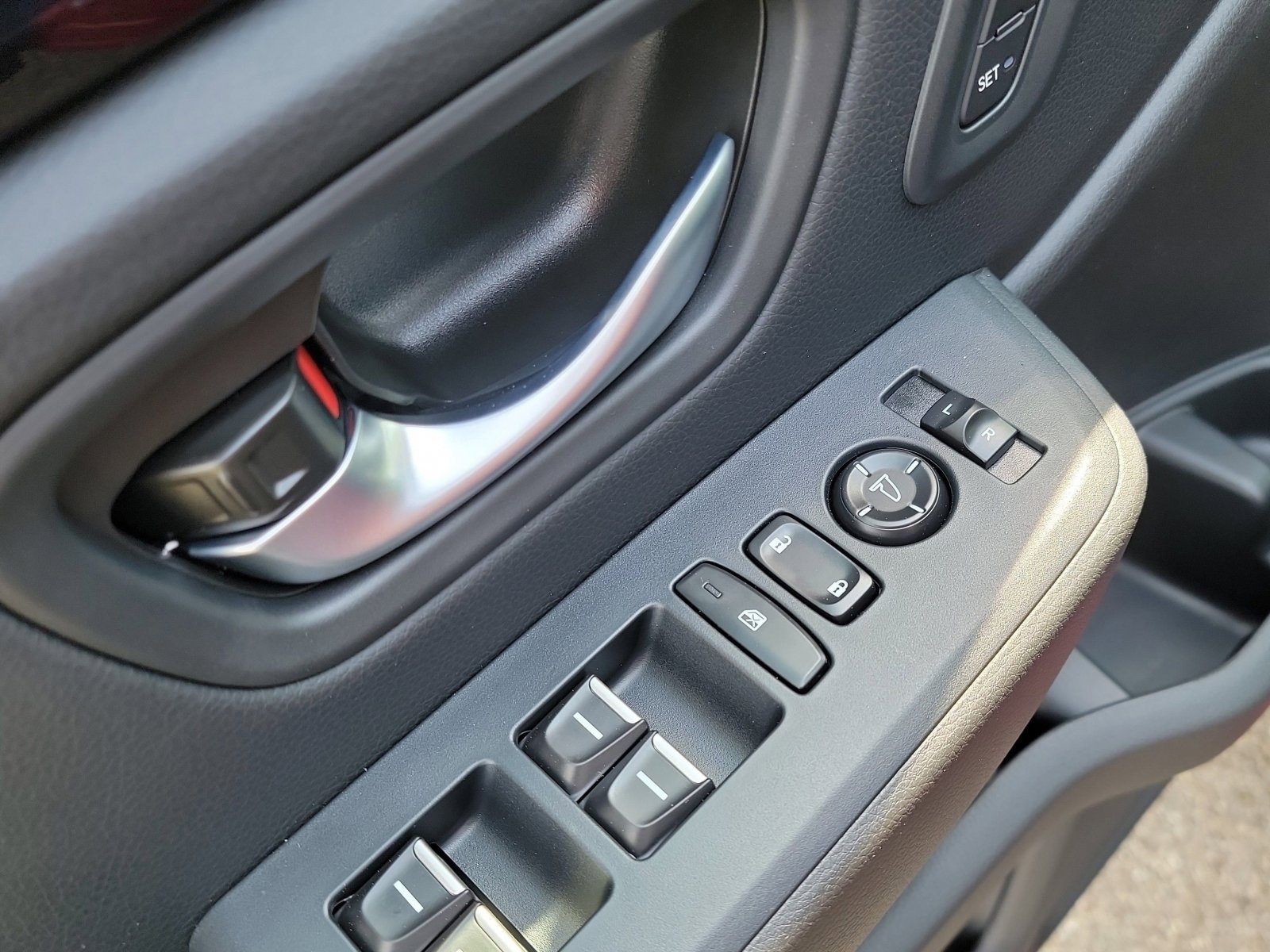 2025 Honda Pilot Touring photo 4